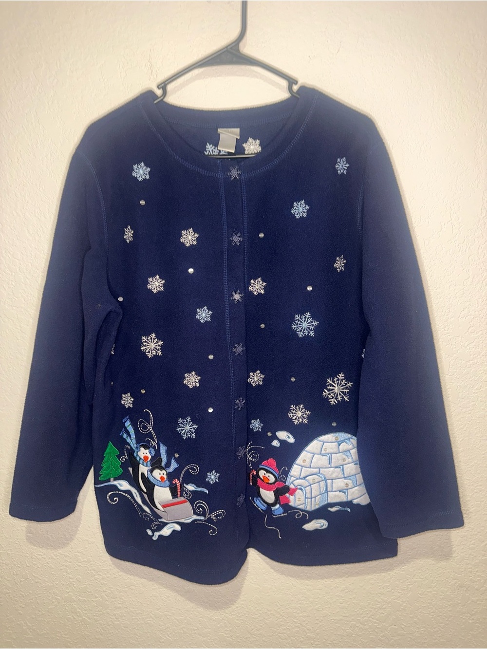 Navy Size 14/16W Winter cardigan with Penguin & Igloo Motif. Snowflake Buttons